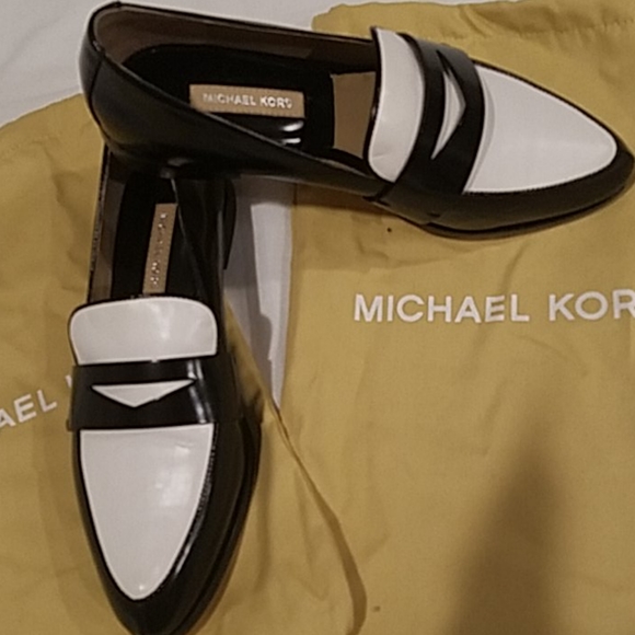 New Michael Kors timeless penny loafers 37 - Picture 3 of 7